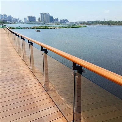 Outdoor Glass Railing